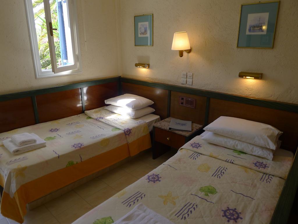 Villea Village Makrýgialos Zimmer foto